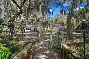 115 Hermitage Road S, Beaufort, SC 29902 - Photo 47