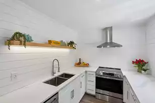 16 Twin Oaks Ln, Isle Of Palms, SC 29451 - Photo 15