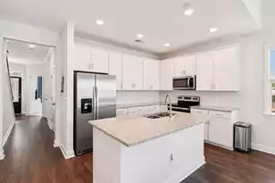 401 Stoneleigh Ln, Moncks Corner, SC 29461 - Photo 5