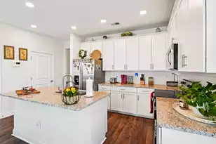 401 Stoneleigh Ln, Moncks Corner, SC 29461 - Photo 5