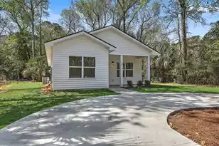 118 Blanchard St, Walterboro, SC 29488 - Photo 21