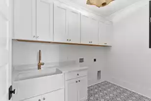 832 McCants Dr, Mount Pleasant, SC 29464 - Photo 37