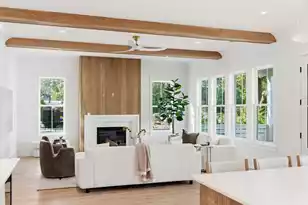 832 McCants Dr, Mount Pleasant, SC 29464 - Photo 13