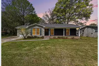 1075 Quail Drive, Charleston, SC 29412 - Photo 1