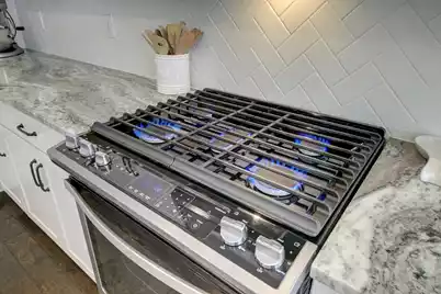 1056 Oak Bluff Avenue, Charleston, SC 29492 - Photo 15