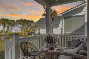 1820 Agate Bay Dr, Mount Pleasant, SC 29466 - Photo 5