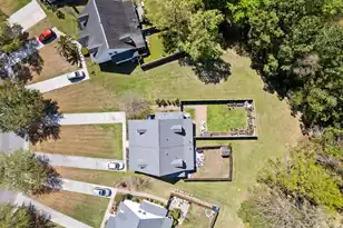 3172 Queensgate Way, Mount Pleasant, SC 29466 - Photo 3