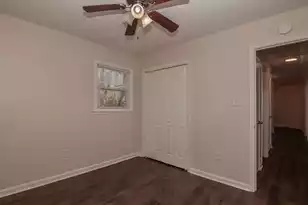 403 Tulip St, Summerville, SC 29483 - Photo 11