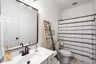 3601 Locklear Ln, Mount Pleasant, SC 29466 - Photo 15