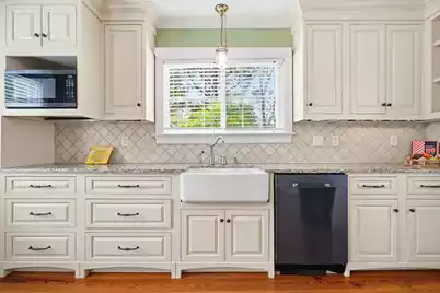 406 Gum Street S, Summerville, SC 29483 - Photo 23