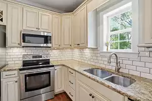 1539 Keswick Dr, Johns Island, SC 29455 - Photo 11