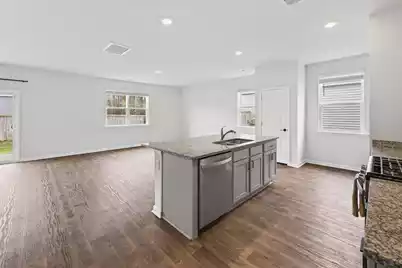 104 Cloverleaf Street, Summerville, SC 29483 - Photo 17