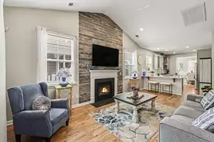 205 Angelica Ave, Summerville, SC 29483 - Photo 9