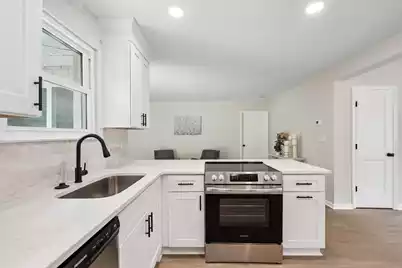 230 Smythe Drive, Summerville, SC 29485 - Photo 9