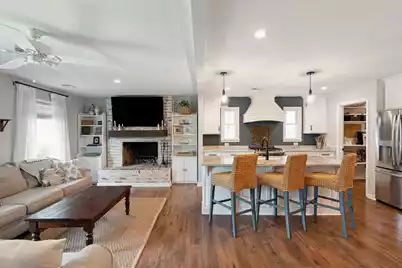 1496 Hindman Avenue, Mount Pleasant, SC 29464 - Photo 11