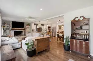 1496 Hindman Ave, Mount Pleasant, SC 29464 - Photo 5