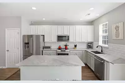 8981 Red Maple Circle N, Summerville, SC 29485 - Photo 11