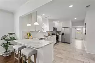 911 Ashley Ave, Charleston, SC 29403 - Photo 11