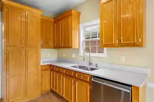 8752 Evangeline Dr, North Charleston, SC 29420 - Photo 9