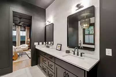 641 Coral Street, Mount Pleasant, SC 29464 - Photo 23