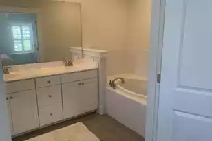 614 Ellingson Pkwy, Mount Pleasant, SC 29464 - Photo 9