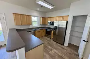 218 Trillium Ave, Summerville, SC 29483 - Photo 7