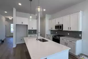 777 Blueway Ave, Summerville, SC 29486 - Photo 7