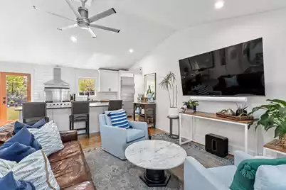 1089 Harbor View Road, Charleston, SC 29412 - Photo 9