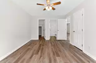 2400 Paladin Ln, North Charleston, SC 29406 - Photo 11