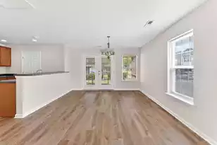 2400 Paladin Ln, North Charleston, SC 29406 - Photo 3