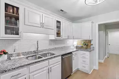 306 Hook Lane, Mount Pleasant, SC 29464 - Photo 9