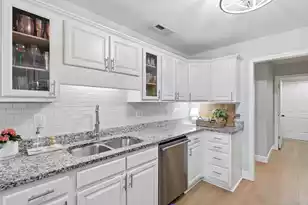 306 Hook Ln, Mount Pleasant, SC 29464 - Photo 9