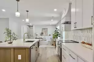 943 Mikell Dr, Charleston, SC 29412 - Photo 27