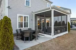 2916 Eddy Dr, Mount Pleasant, SC 29466 - Photo 9