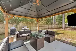 8945 Planters Row Ln, Summerville, SC 29485 - Photo 23