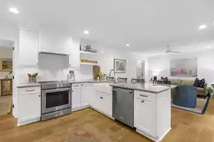 826 O'Sullivan Dr, Mount Pleasant, SC 29464 - Photo 13