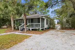 214 Huron Ave E, Folly Beach, SC 29439 - Photo 5