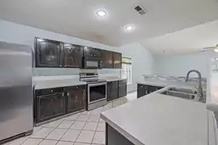 5067 Thornton Dr, Summerville, SC 29485 - Photo 9