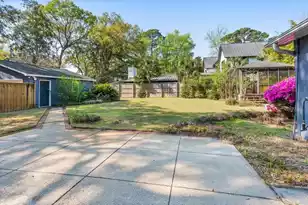 1409 Barbara St, Mount Pleasant, SC 29464 - Photo 21