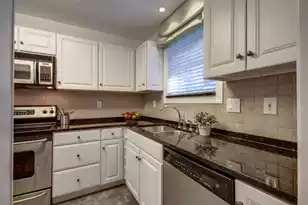 1409 Barbara St, Mount Pleasant, SC 29464 - Photo 11