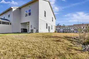 7811 Park Gate Dr, North Charleston, SC 29418 - Photo 3