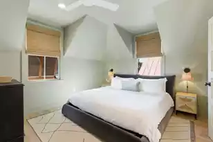 4 President Pl, Charleston, SC 29403 - Photo 5