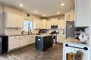 280 Witch Hazel St, Summerville, SC 29486 - Photo 9