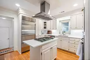 49 Smith St, Charleston, SC 29401 - Photo 15