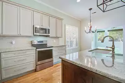 1462 Clarendon Way, Mount Pleasant, SC 29466 - Photo 5