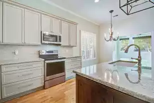 1462 Clarendon Way, Mount Pleasant, SC 29466 - Photo 5