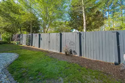 1686 Bridwell Lane, Mount Pleasant, SC 29466 - Photo 9