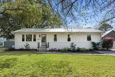 1507 Kathryn Street, Mount Pleasant, SC 29464 - Photo 1