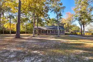 623 Pickwood Dr, Manning, SC 29102 - Photo 3
