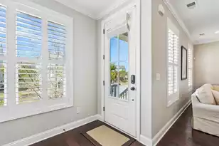 1630 Prince Edward St, Mount Pleasant, SC 29466 - Photo 5
